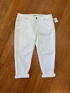 Sonoma White Capri Pants
